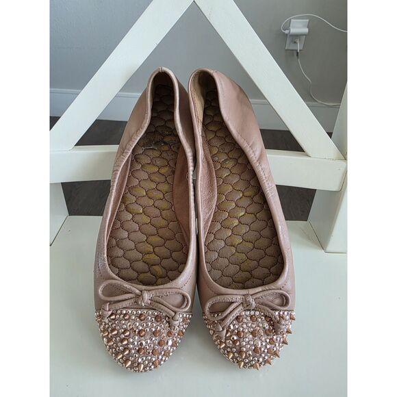 Sam Edelman Beatrix Ballet Flat Beige Blush Leather Jeweled Spikes Rose Gold 6 M - Picture 1 of 6